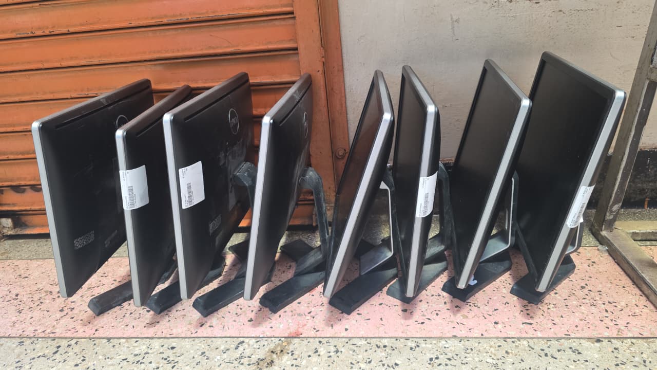 Dell 19” Square Monitor - MicroAple Computer Center