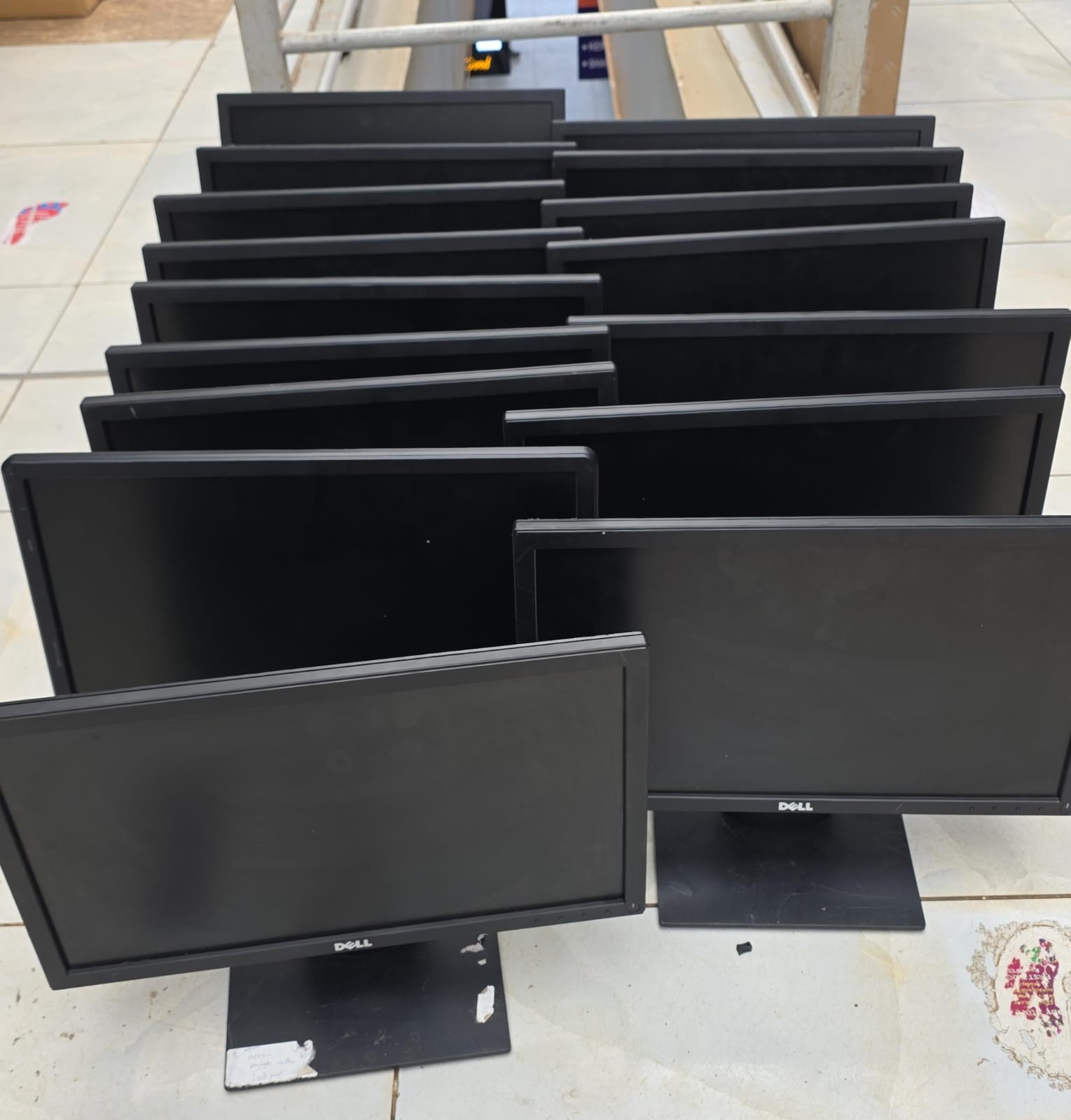 Dell monitor 19'' inch - MicroAple Computer Center