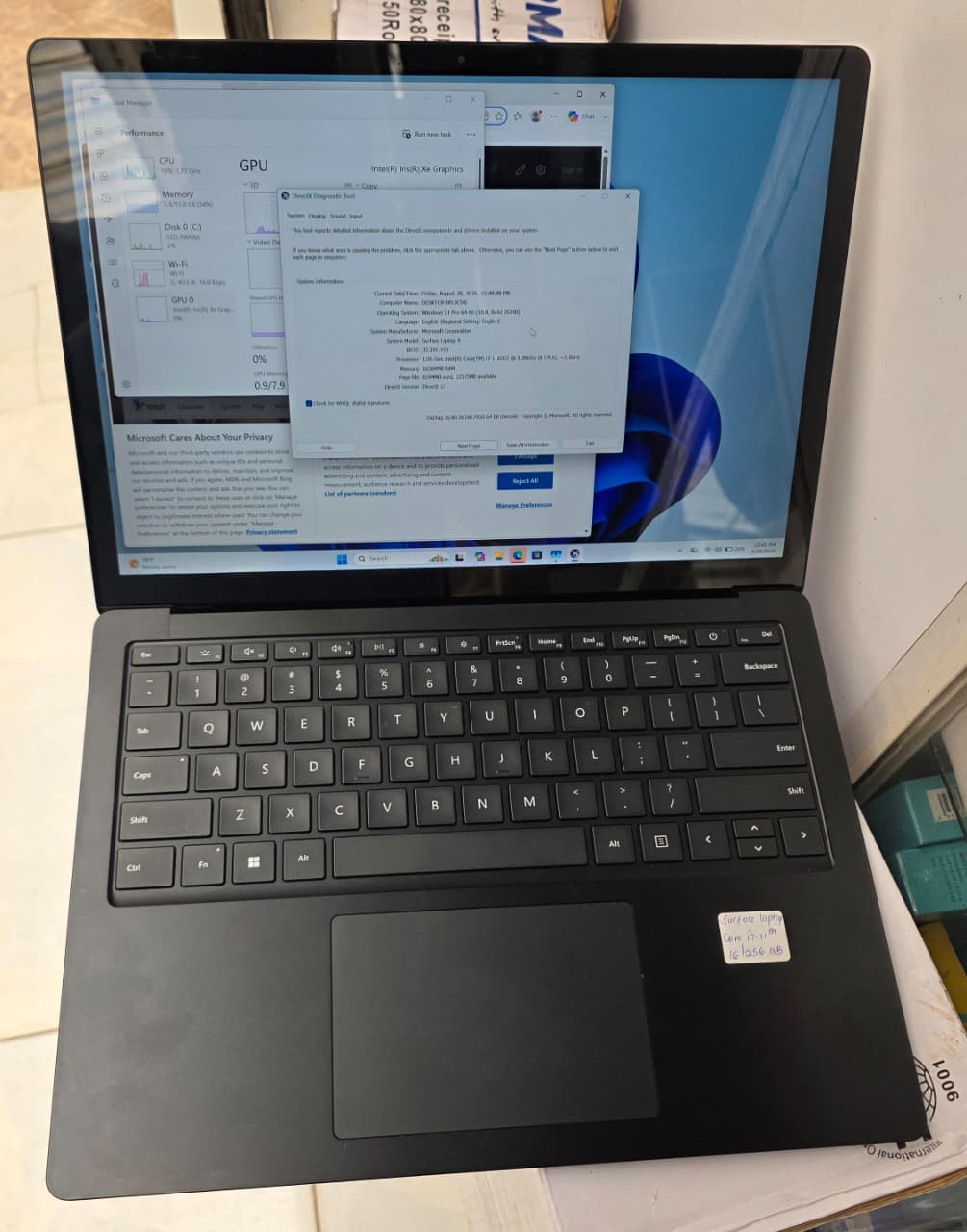 Microsoft Surface 4 Intel Core i7 16gb ram 256gb SSD 11th gen